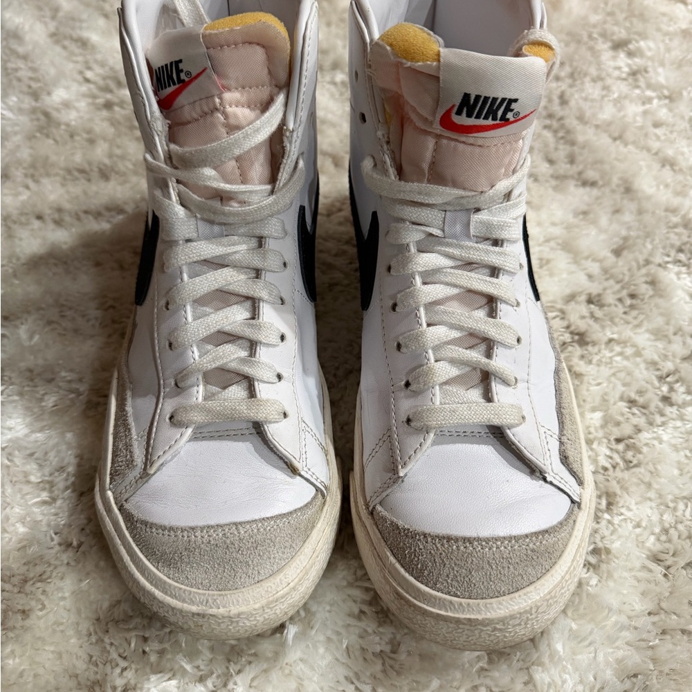 Nike White and Gray Blazer Mid